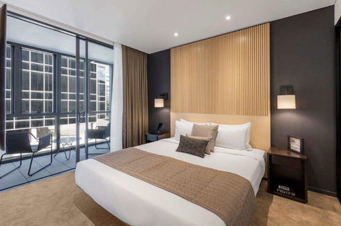SKYE Suites Sydney - Accommodation Noosa 3