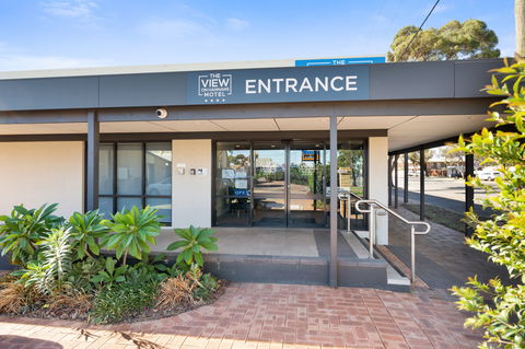 The View On Hannans - Accommodation Noosa 0