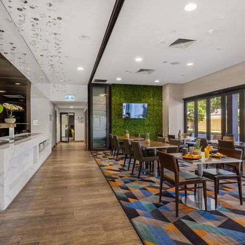 H On Mitchell Apartment Hotel - Accommodation Noosa 7