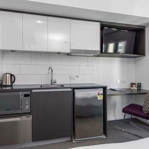 H On Mitchell Apartment Hotel - Accommodation Noosa 1