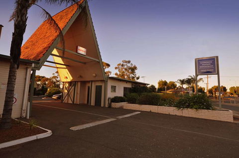 Hospitality Kalgoorlie, SureStay By BW - Accommodation Noosa 0