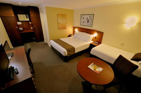 Hospitality Kalgoorlie, SureStay By BW - Accommodation Noosa 1