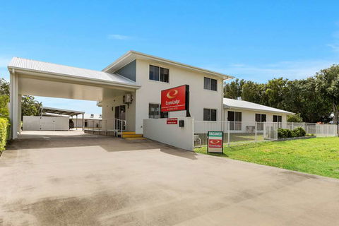 Econo Lodge Beachside - Accommodation Noosa 2