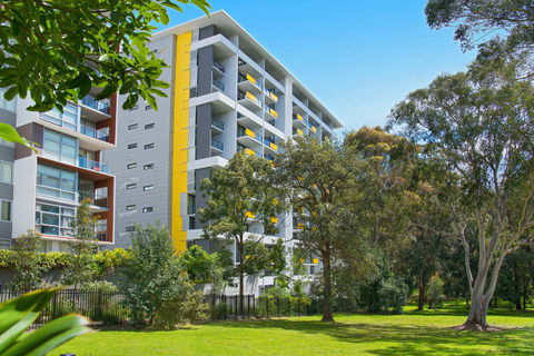 Astra Apartments MacQuarie Park - Accommodation Noosa 0