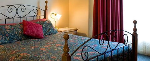 John Pirie Motor Inn - Accommodation Noosa 0