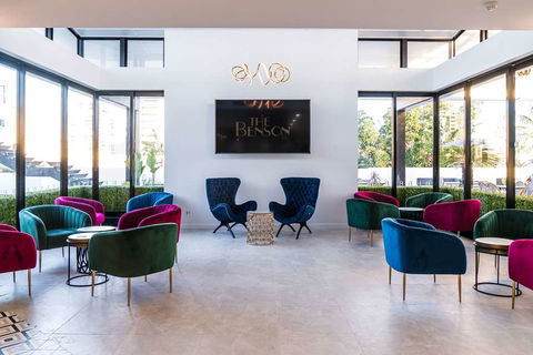 The Benson Hotel - Accommodation Noosa 2