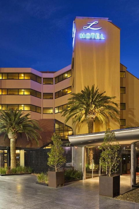 The Lakes Resort Hotel - Accommodation Noosa 0