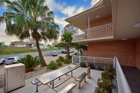 Best Western Casula Motor Inn - Accommodation Noosa 2