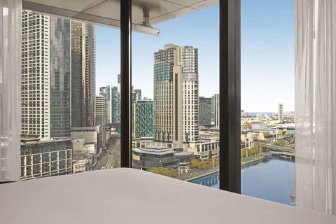 Vibe Hotel Melbourne - Accommodation Noosa 2