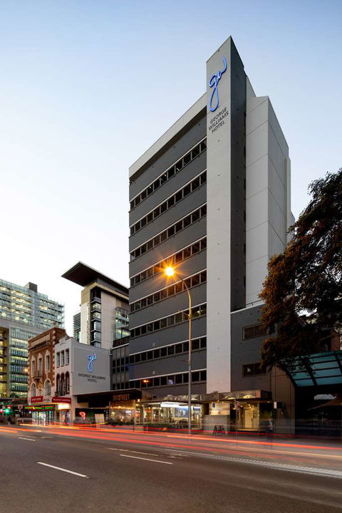 Hotel George Williams - Accommodation Noosa 2