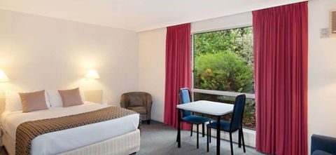 Hotel Ringwood Lake - Accommodation Noosa 0