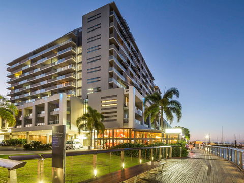 Sebel Cairns Harbour Lights - Accommodation Noosa 1