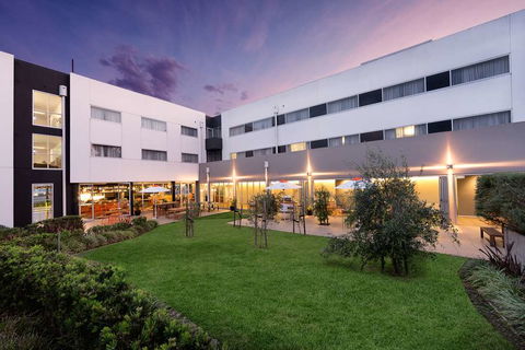 Atura Dandenong - Accommodation Noosa 1