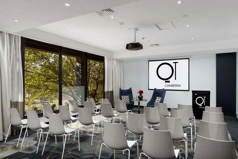 QT Canberra - Accommodation Noosa 7