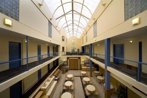 Capital Executive Apt Hotel Canberra - Accommodation Noosa 1