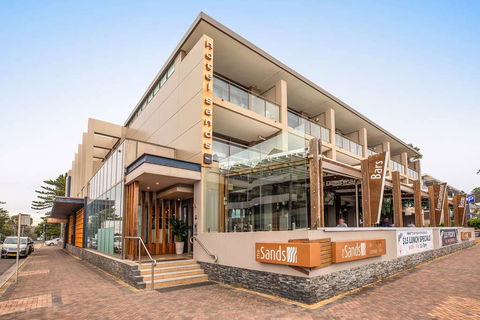 Narrabeen Sands Hotel By Nightcap Plus - Accommodation Noosa 1