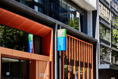 Holiday Inn Express Little Collins - Accommodation Noosa 1