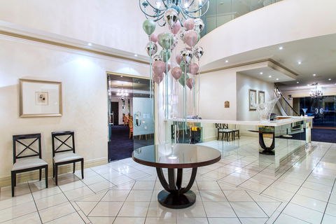 The Carrington - Accommodation Noosa 0
