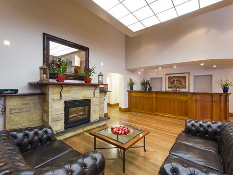 Hotel Grand Chancellor On Currie - Accommodation Noosa 1