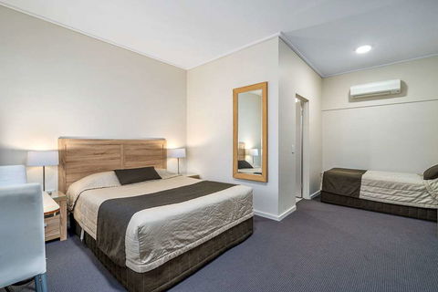 Quality Hotel Sherbourne Terrace - Accommodation Noosa 2