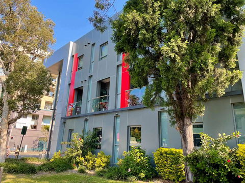 Best Western Plus Camperdown Suites - Accommodation Noosa 1