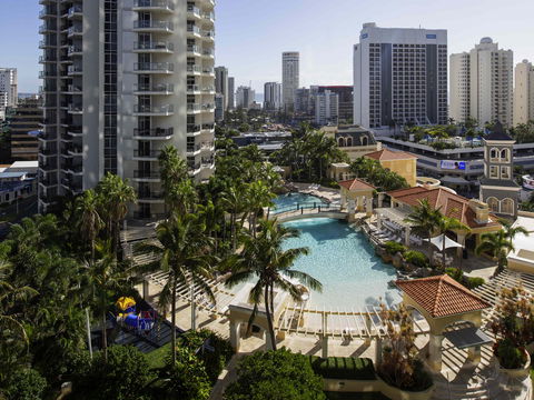 Mantra Towers Of Chevron Surfers - Accommodation Noosa 1