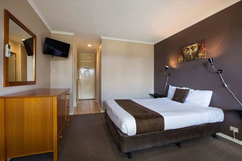 Burvale Hotel - Accommodation Noosa 4