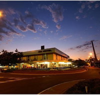 Isa Hotel - Accommodation Noosa