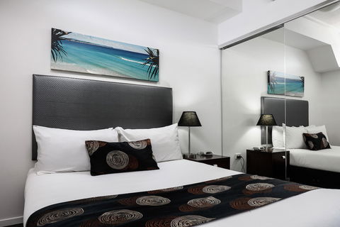 Central Holborn Apartments - Accommodation Noosa 1