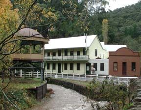 Walhalla's Star Hotel - Accommodation Noosa 0