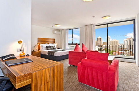 Cambridge Hotel Sydney - Accommodation Noosa 1