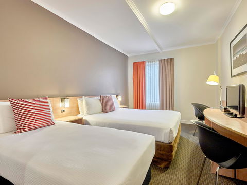 Hotel Ibis Perth - Accommodation Noosa 1