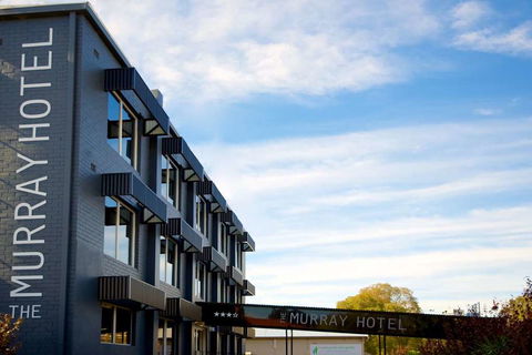 The Murray Hotel - Accommodation Noosa 2