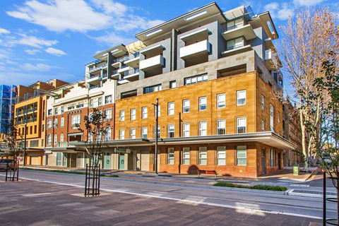 Terminus Apartment Hotel, Ascend Coll - Accommodation Noosa 1