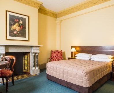 Avonmore On The Park - Accommodation Noosa 0