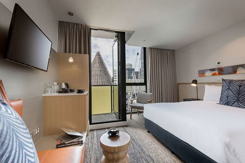 Brady Hotel Central Melbourne - Accommodation Noosa 2