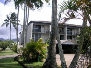 Cairns Holiday Lodge - Accommodation Noosa 0