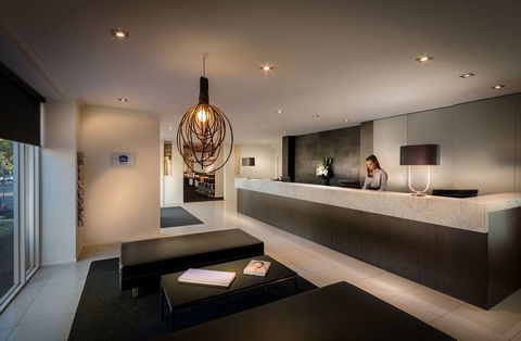Best Western Plus Travel Inn Hotel - Accommodation Noosa 1