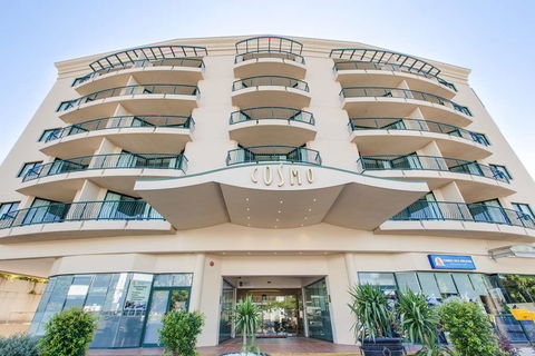 Central Cosmo Apartments - Accommodation Noosa 0
