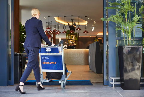 Holiday Inn Express Newcastle - Accommodation Noosa 2