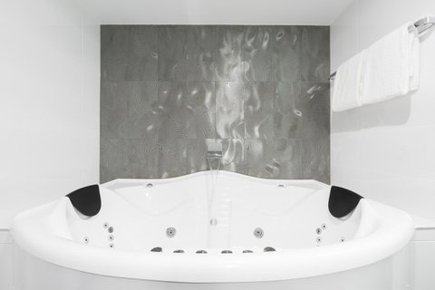 Avenue Hotel Canberra - Accommodation Noosa 19