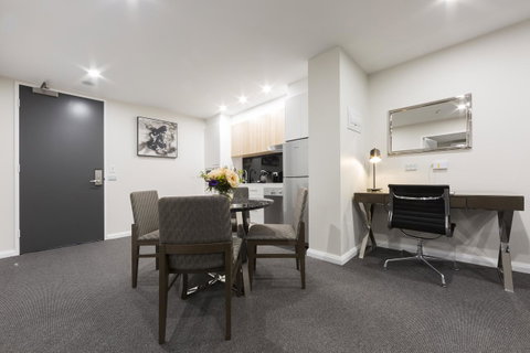 Avenue Hotel Canberra - Accommodation Noosa 31