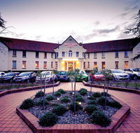 Mercure Canberra - Accommodation Noosa