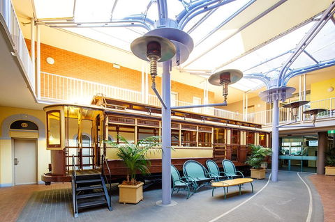 Quality Hotel Dickson - Accommodation Noosa 2
