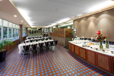 Quality Hotel Dickson - Accommodation Noosa 8