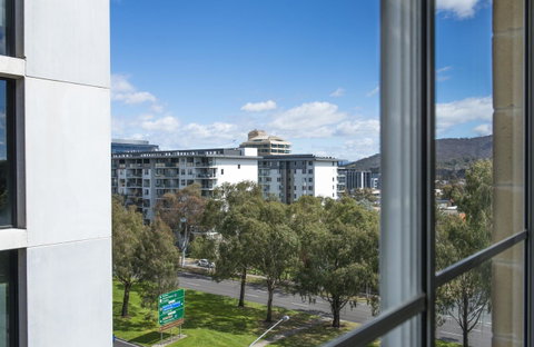 Mantra On Northbourne - Accommodation Noosa 24