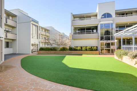 Accommodate Canberra - The Summit - Accommodation Noosa 4
