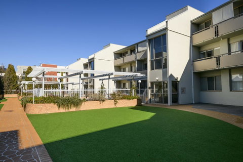 Accommodate Canberra - The Summit - Accommodation Noosa 3