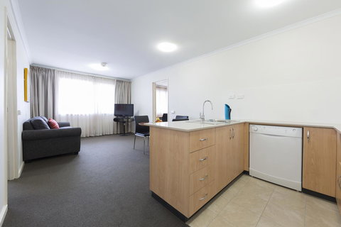 Ramada Encore Belconnen - Accommodation Noosa 6