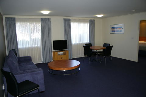 Ramada Encore Belconnen - Accommodation Noosa 18